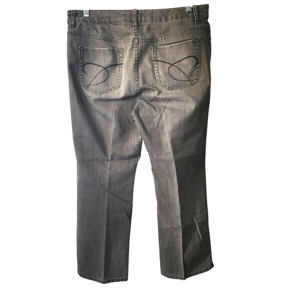 Chico's Platinum Denim Gray High Rise Straight Leg Bootcut Jeans Short Size 2 - Picture 2 of 6